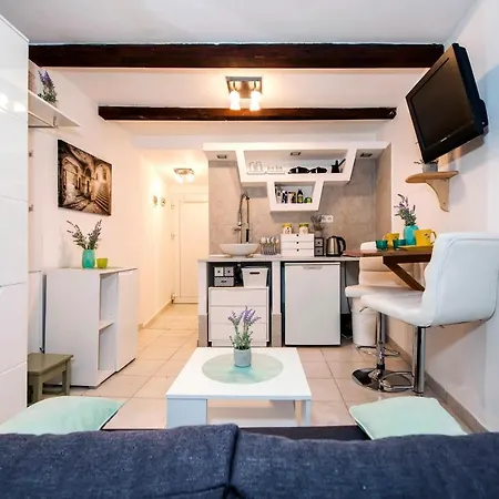 Nice Cozy Studio Lea * Rovinj