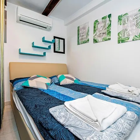 Apartman Nice Cozy Studio Lea