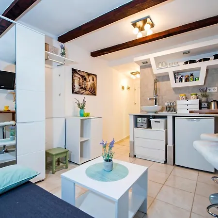 Nice Cozy Studio Lea Appartement
